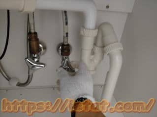 �~�������J��