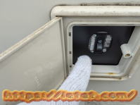 �G�R�L���[�g�̓d����؂�