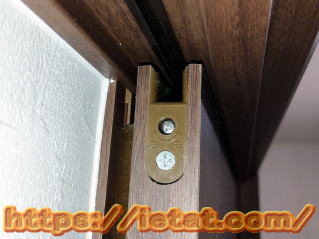 �����˂̏㑤�̈ʒu����